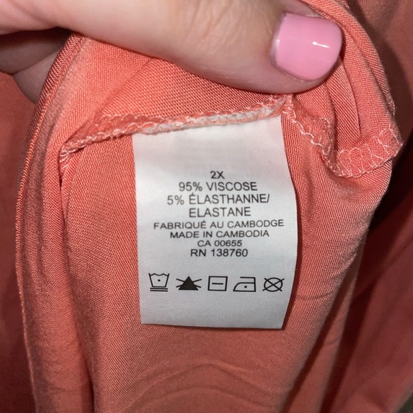 Pennington’s Coral Tank Top - Picture 5 of 6